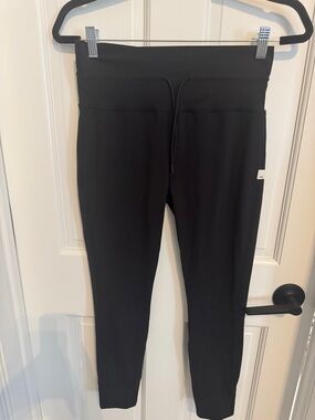 Vuori high waist leggings/joggers